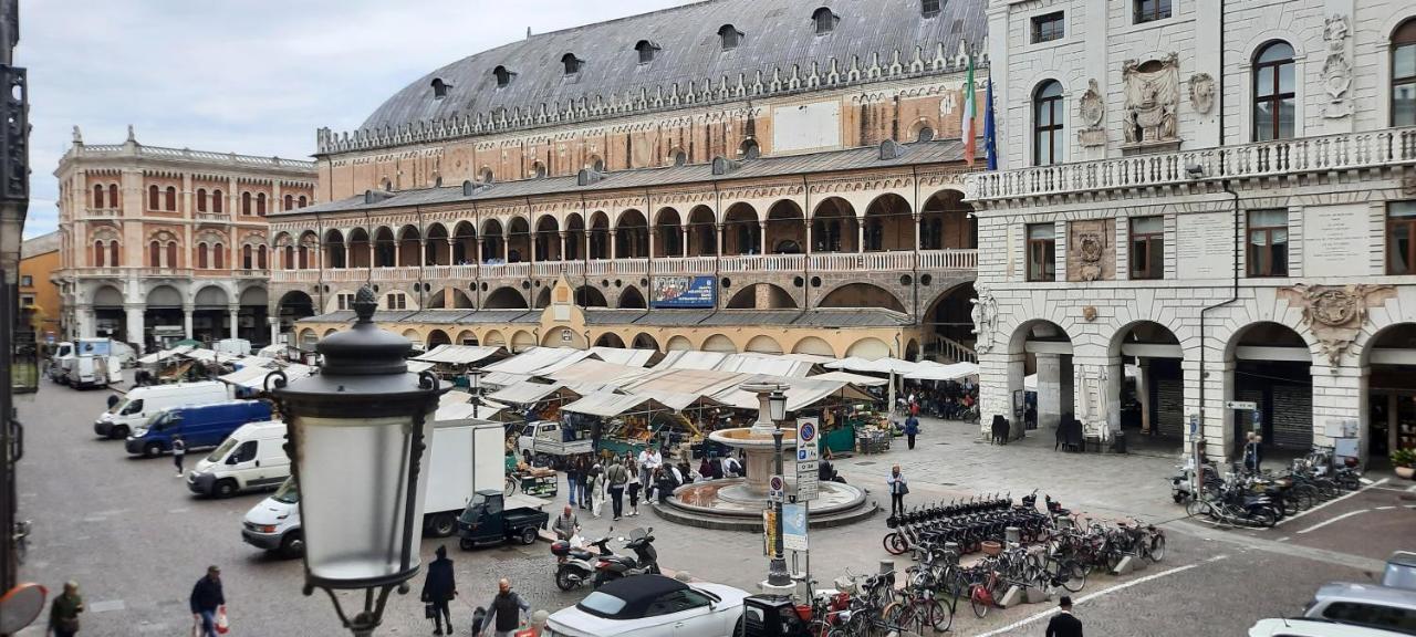 Padovaresidence Apartments - Vista Piazza Delle Erbe E Palazzo Della Ragione Екстериор снимка